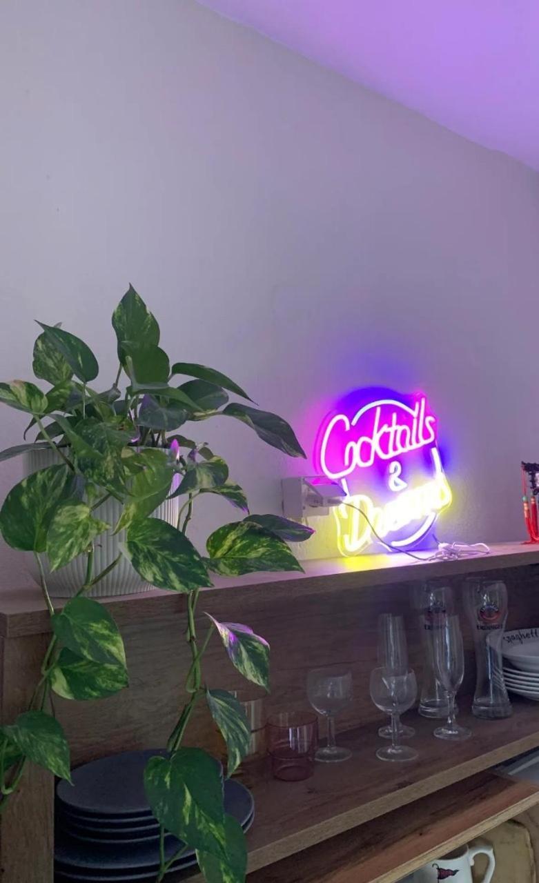 Cocktails & Dreams Apartment *